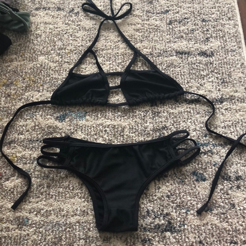 Black bikini set small
